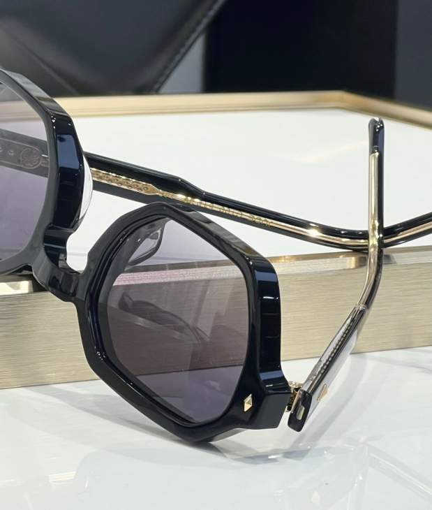 Picture of Kuboraum Sunglasses _SKUfw70683238fw